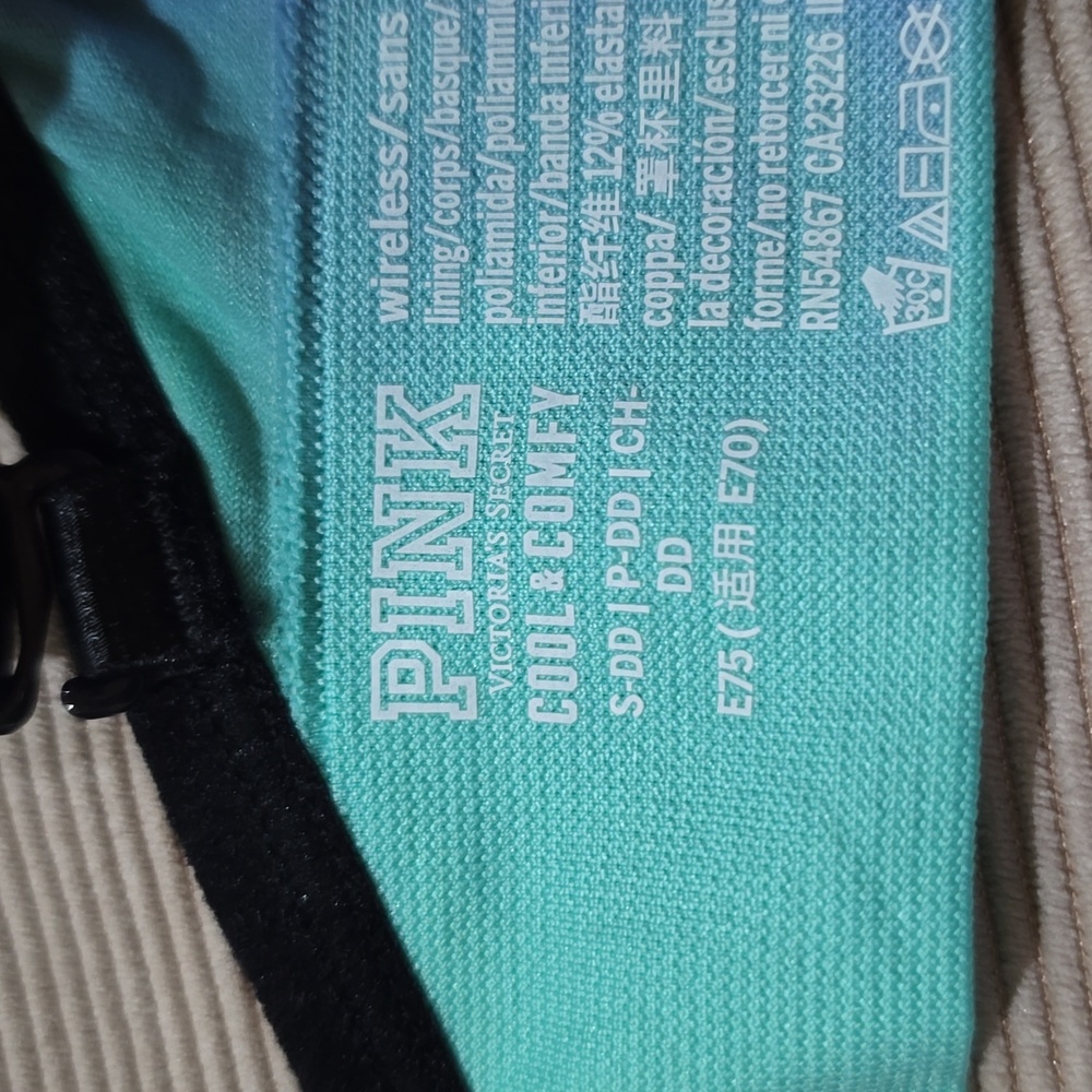 NWOT- Victoria's PINK Sport Bra - Picture 4 of 5